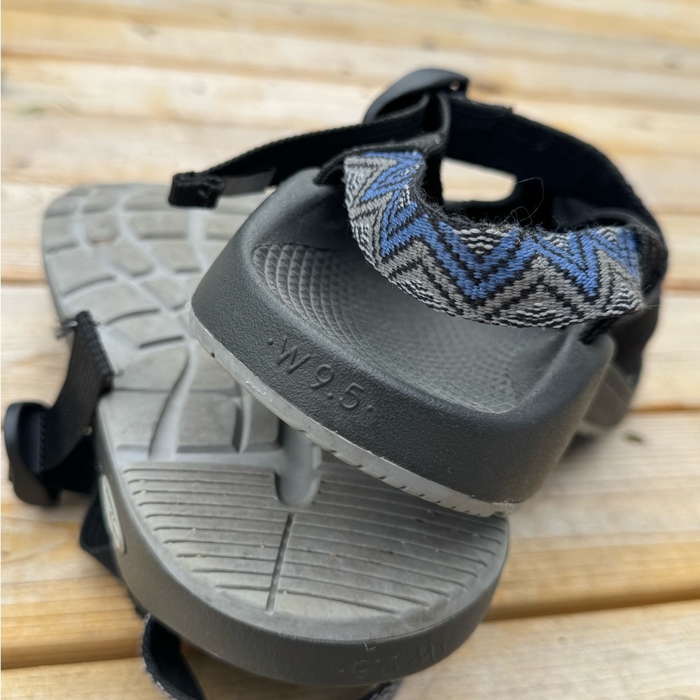 Chaco Women’s Black Clog Sandals Size 9.5 Adjustable Strap Comfort Shoes - Picture 2 of 5